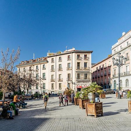 For You Rentals Teatro Real Plaza Apartment Temporal Saint Martin Madrid Tru5 Buitenkant foto